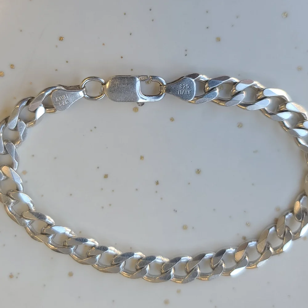 Silver Chain Bracelet - Picture 3 of 5